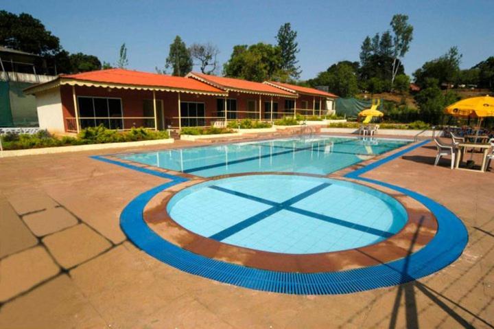 Cold Spot Village Resort Mahābaleshwar Eksteriør billede