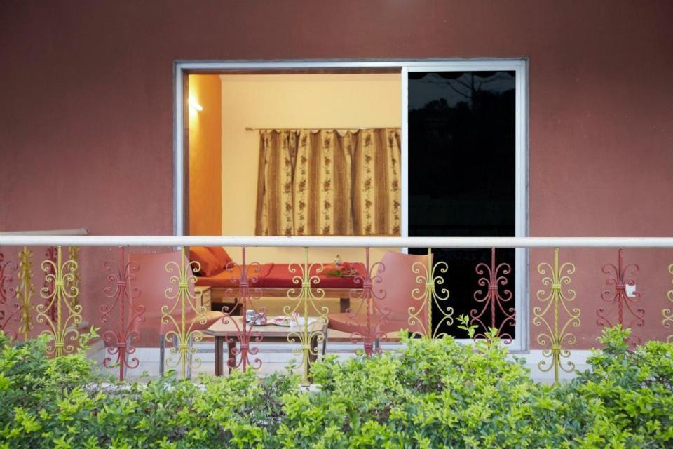 Cold Spot Village Resort Mahābaleshwar Eksteriør billede