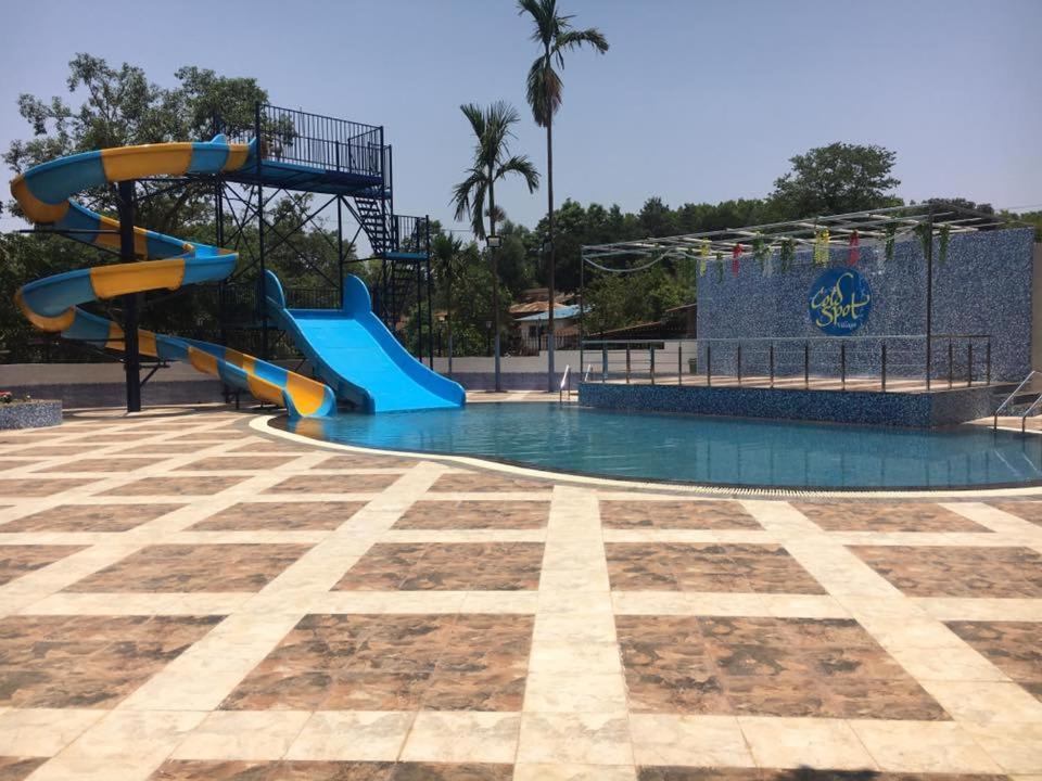 Cold Spot Village Resort Mahābaleshwar Eksteriør billede